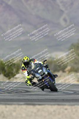 media/Jan-15-2026-Racers Edge (Thu) [[dfebeb70ab]]/2-A Group/Session 5 (Turn 5)/